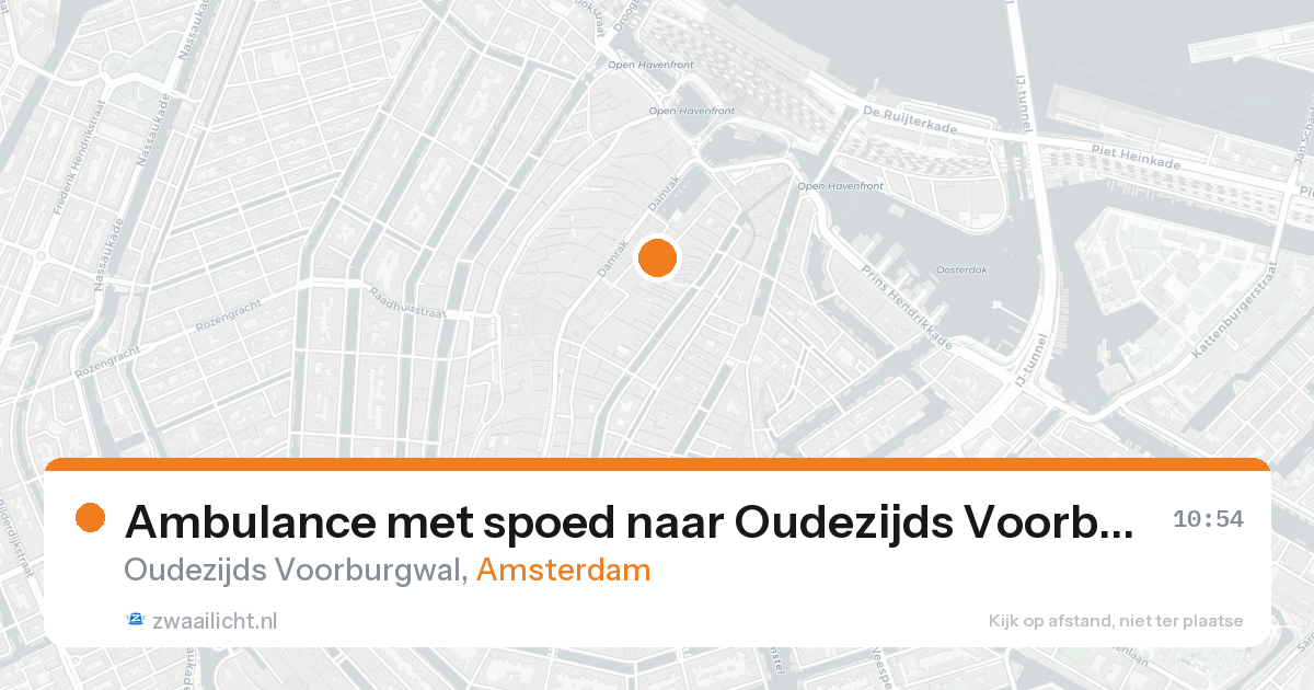 Ambulance met spoed naar Oudezijds Voorburgwal in Amsterdam — 22 aug 2026