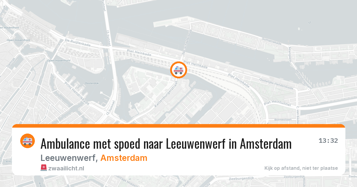 Ambulance met spoed naar Leeuwenwerf in Amsterdam — 12 mei 2026