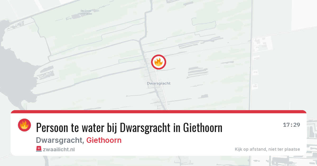 Persoon te water bij Dwarsgracht in Giethoorn — 24 jul 2026