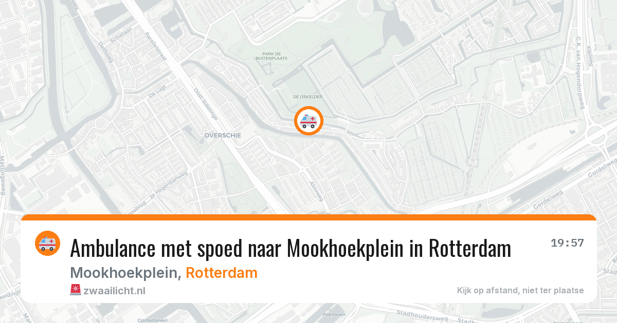 Ambulance met spoed naar Mookhoekplein in Rotterdam — 10 aug 2026
