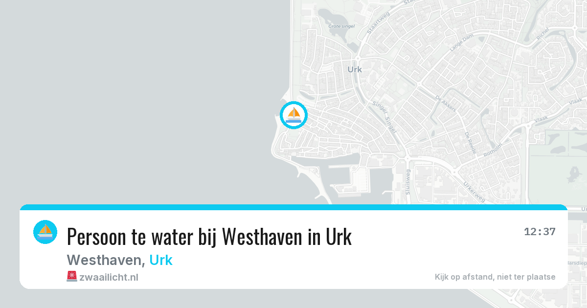 Persoon te water bij Westhaven in Urk — 2 aug 2026