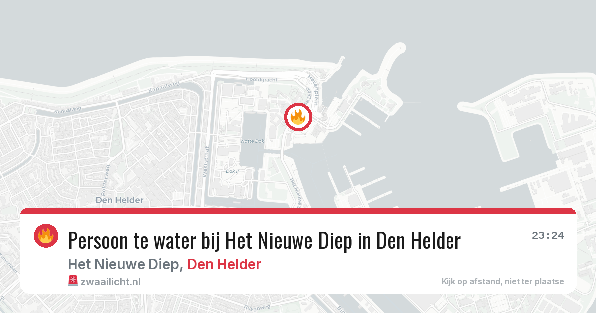 Persoon te water bij Het Nieuwe Diep in Den Helder — 23 feb 2026