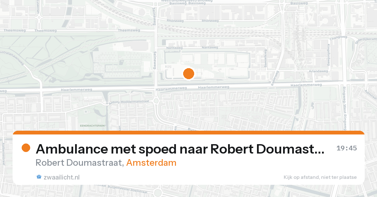 Ambulance met spoed naar Robert Doumastraat in Amsterdam — 9 jun 2026
