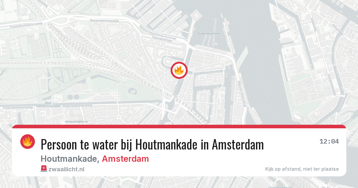 Persoon te water bij Houtmankade in Amsterdam — 23 jan 2026