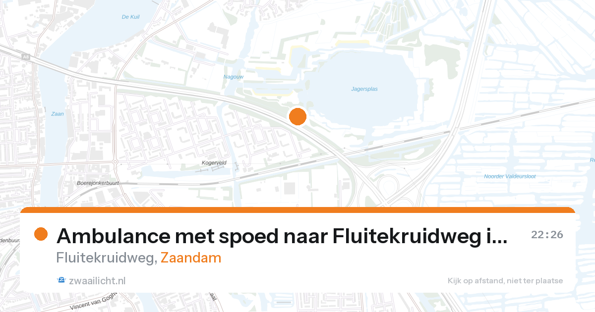 Ambulance met spoed naar Fluitekruidweg in Zaandam — 15 jun 2026