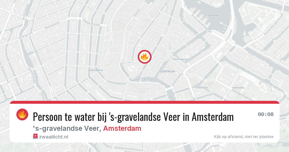 Persoon te water bij 's-gravelandse Veer in Amsterdam — 28 jan 2026