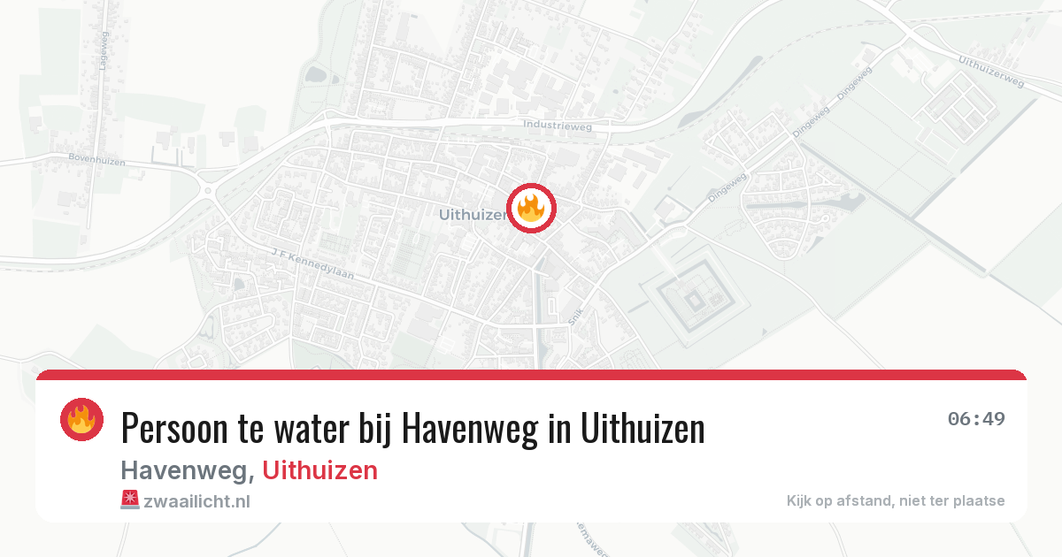 Persoon te water bij Havenweg in Uithuizen — 4 mei 2026