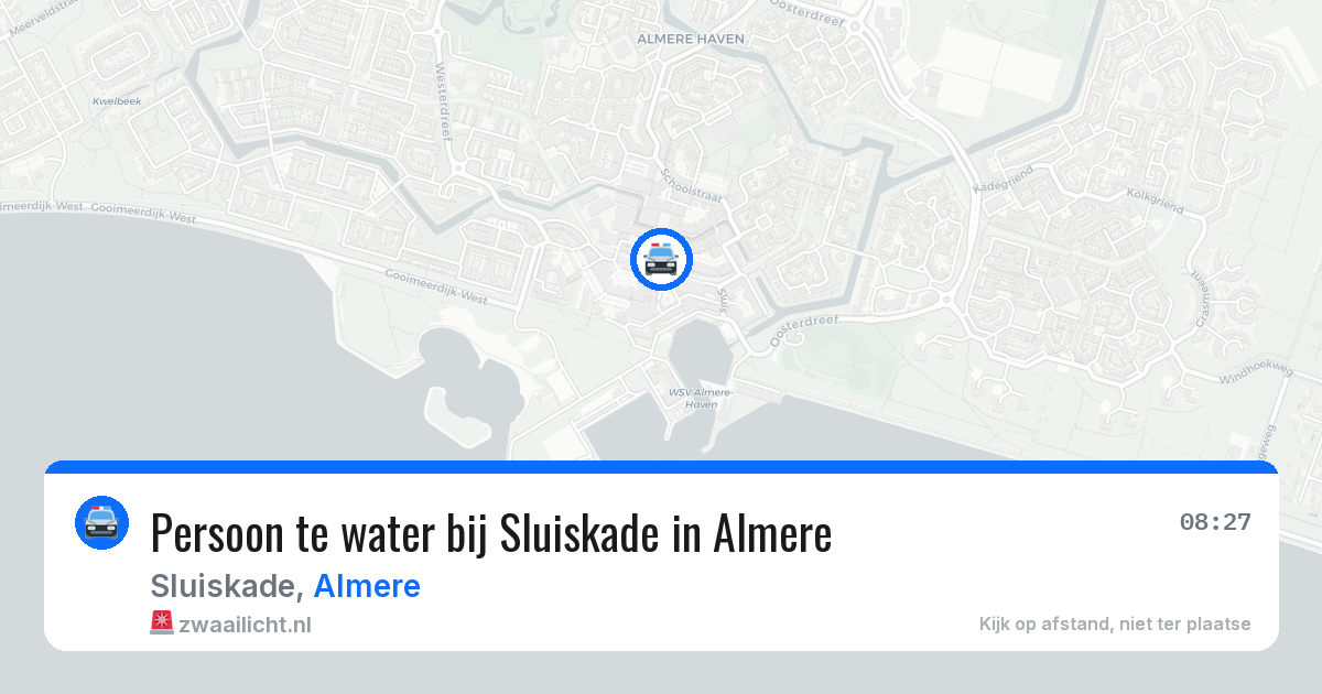 Persoon te water bij Sluiskade in Almere — 4 mrt 2026