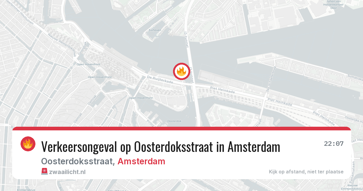 Verkeersongeval op Oosterdoksstraat in Amsterdam — 17 mei 2026