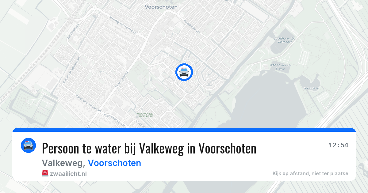 Persoon te water bij Valkeweg in Voorschoten — 19 mrt 2026
