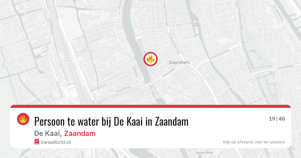 Persoon te water bij De Kaai in Zaandam — 11 mrt 2026
