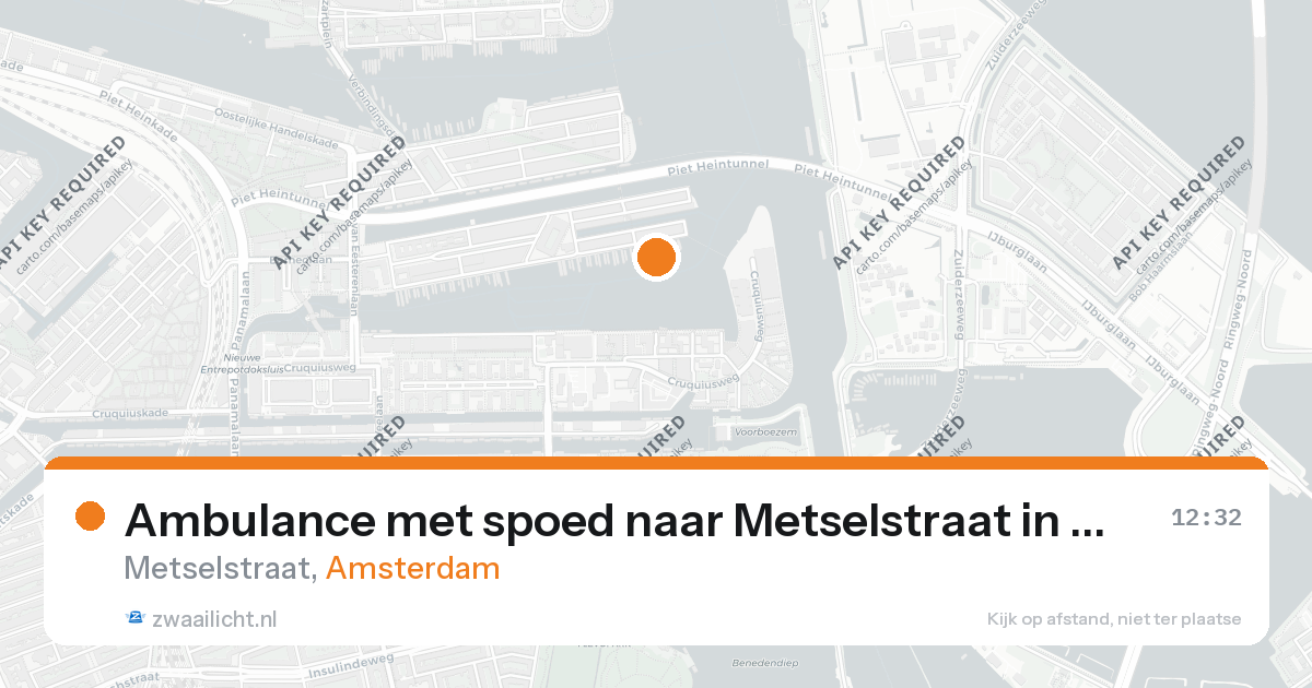 Ambulance met spoed naar Metselstraat in Amsterdam — 26 aug 2026
