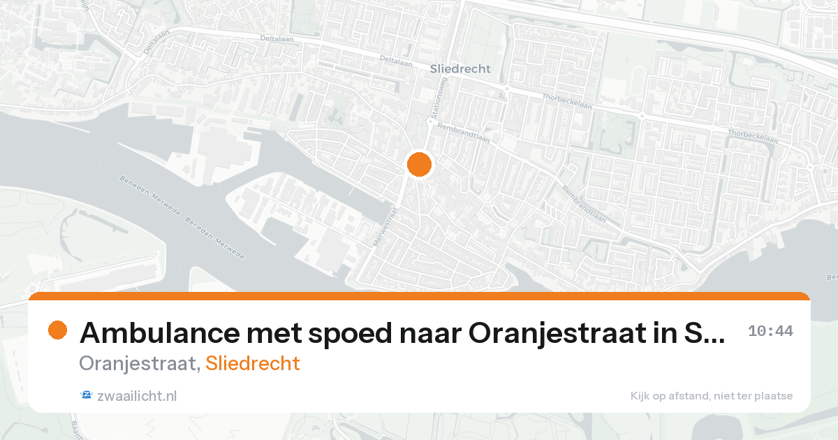 Ambulance met spoed naar Oranjestraat in Sliedrecht — 15 aug 2026
