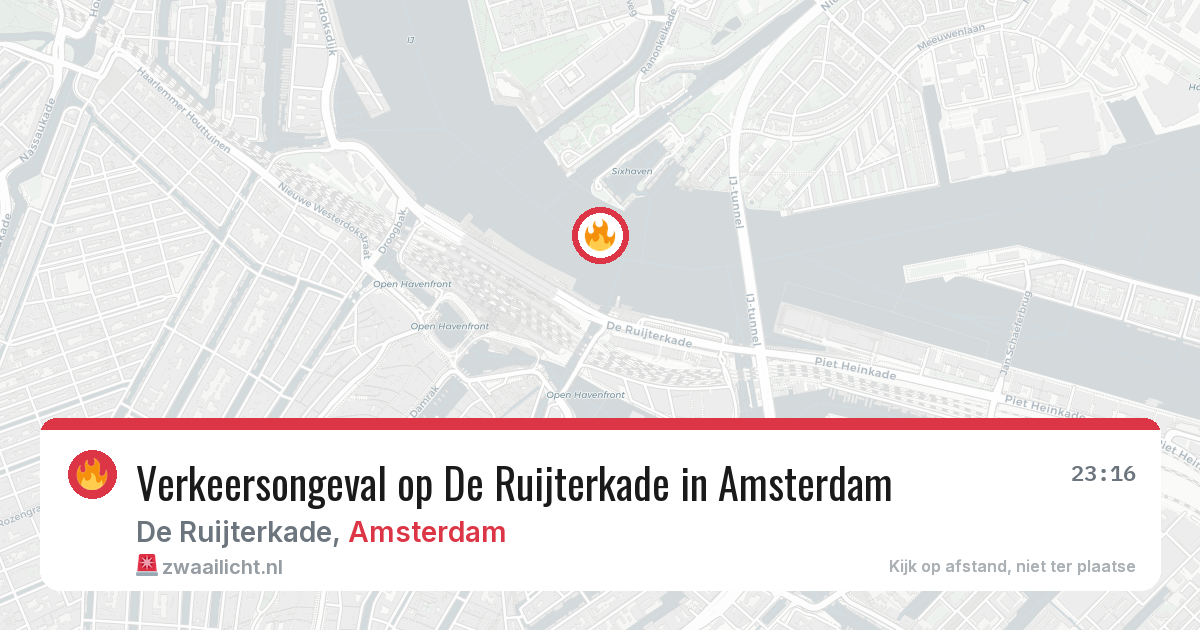 Verkeersongeval op De Ruijterkade in Amsterdam — 7 mei 2026