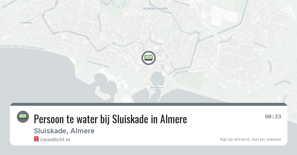 Persoon te water bij Sluiskade in Almere — 4 mrt 2026