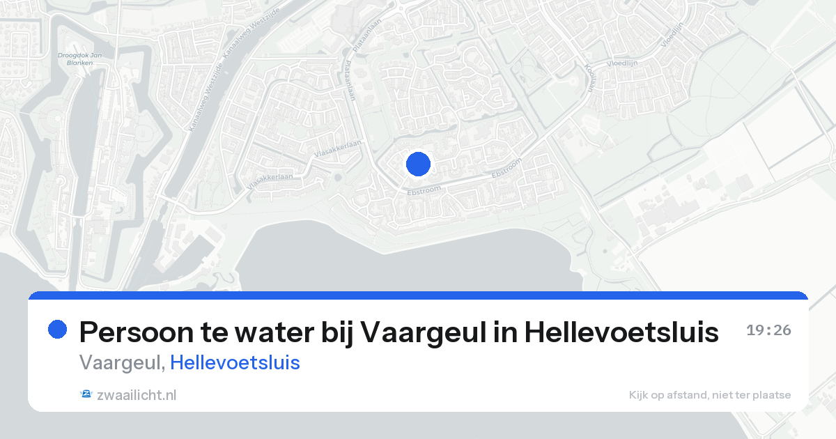 Persoon te water bij Vaargeul in Hellevoetsluis — 25 aug 2026