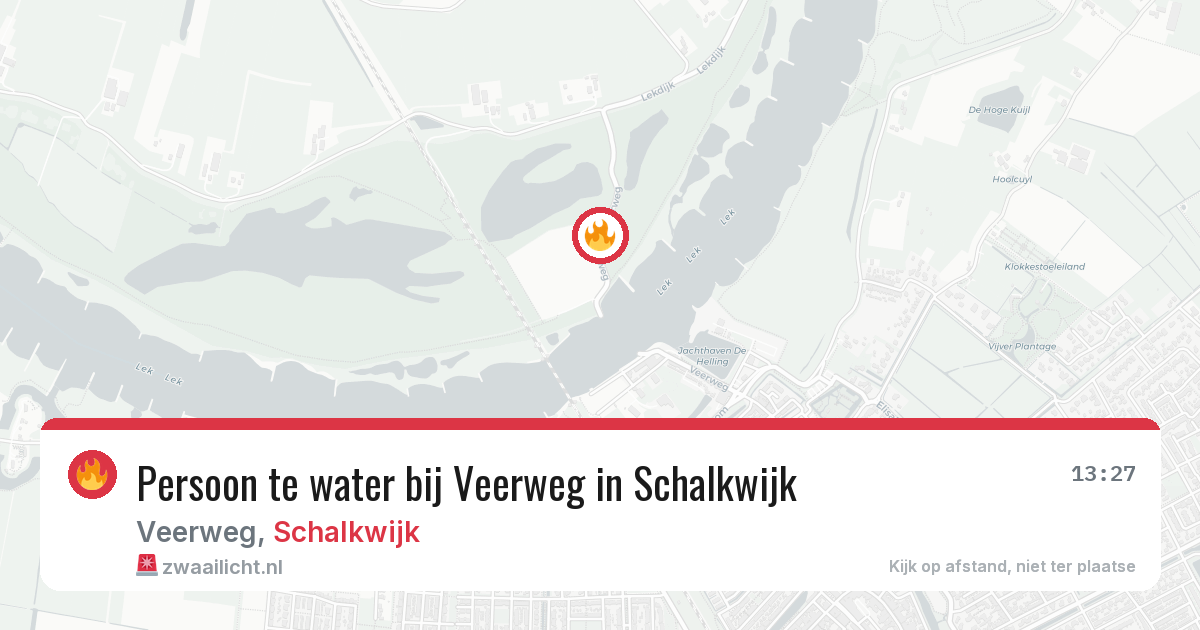 Persoon te water bij Veerweg in Schalkwijk — 25 apr 2026
