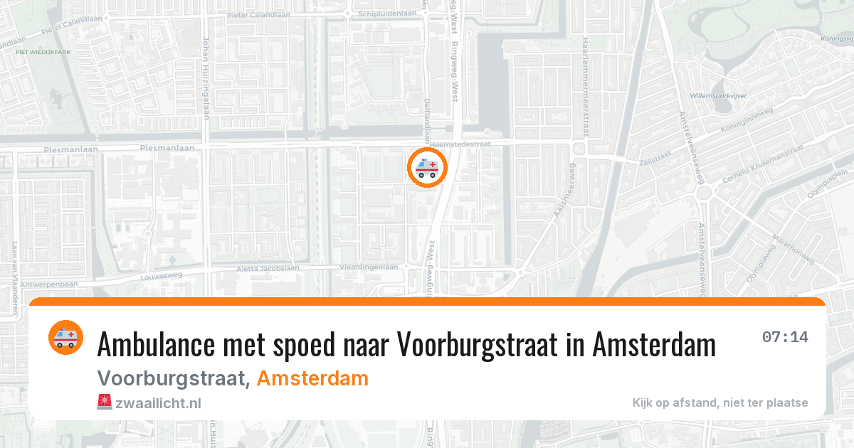 Ambulance met spoed naar Voorburgstraat in Amsterdam — 13 aug 2026
