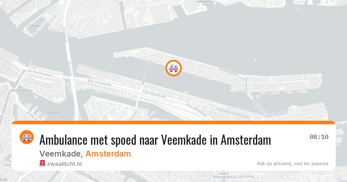 Ambulance met spoed naar Veemkade in Amsterdam — 11 jul 2026