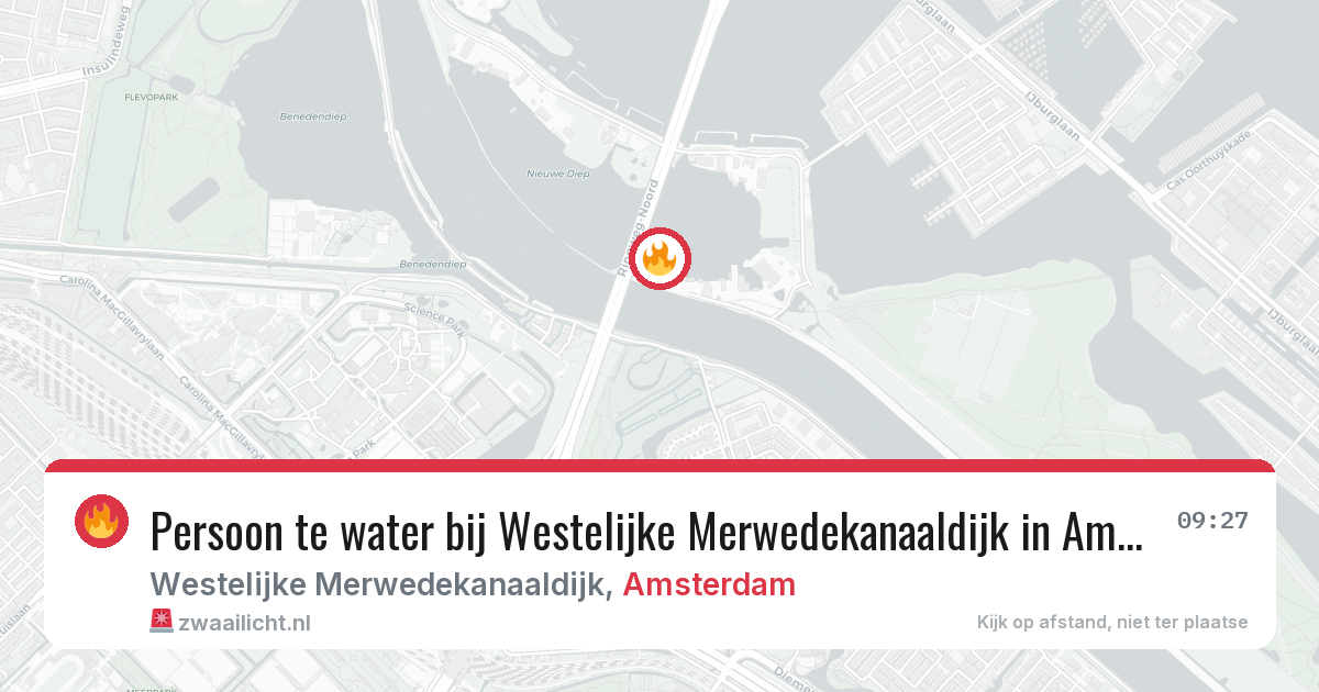 Persoon te water bij Westelijke Merwedekanaaldijk in Amsterdam — 3 aug 2026
