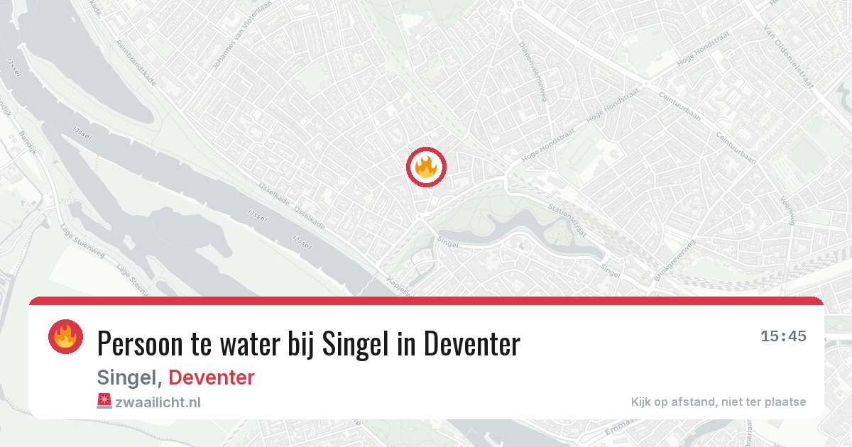 Persoon te water bij Singel in Deventer — 10 apr 2026