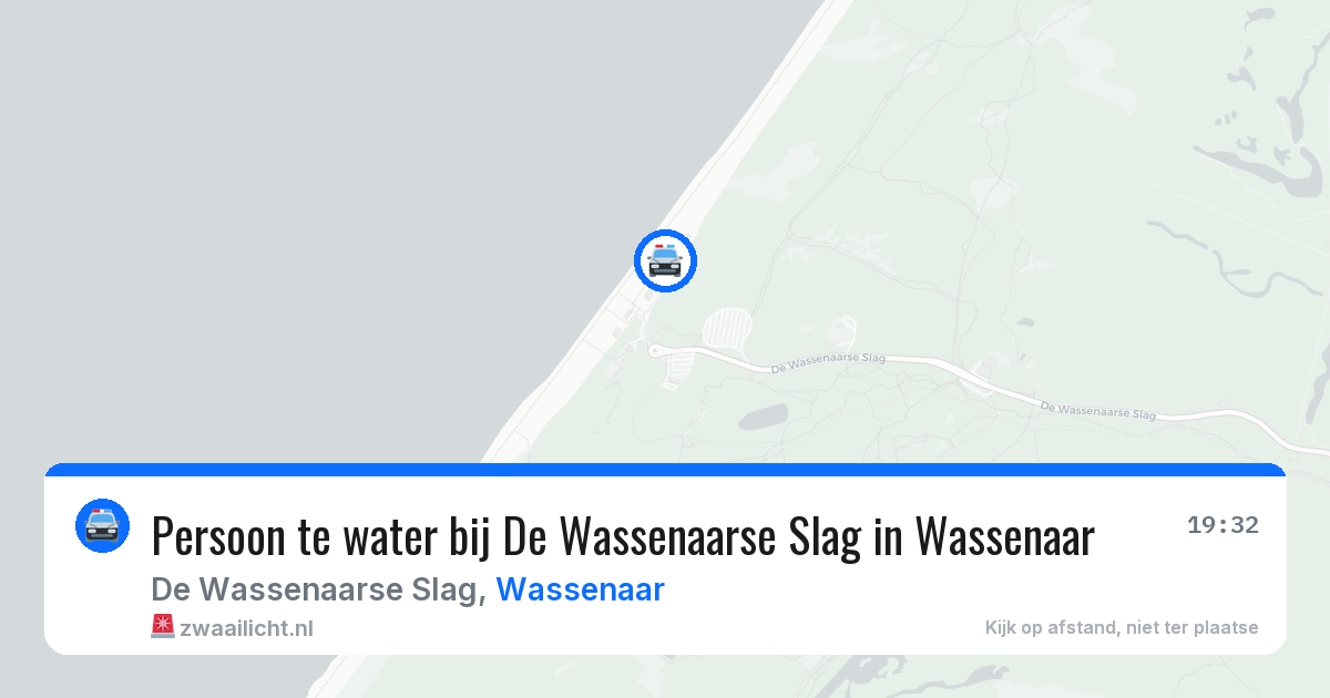 Persoon te water bij De Wassenaarse Slag in Wassenaar — 23 mrt 2026