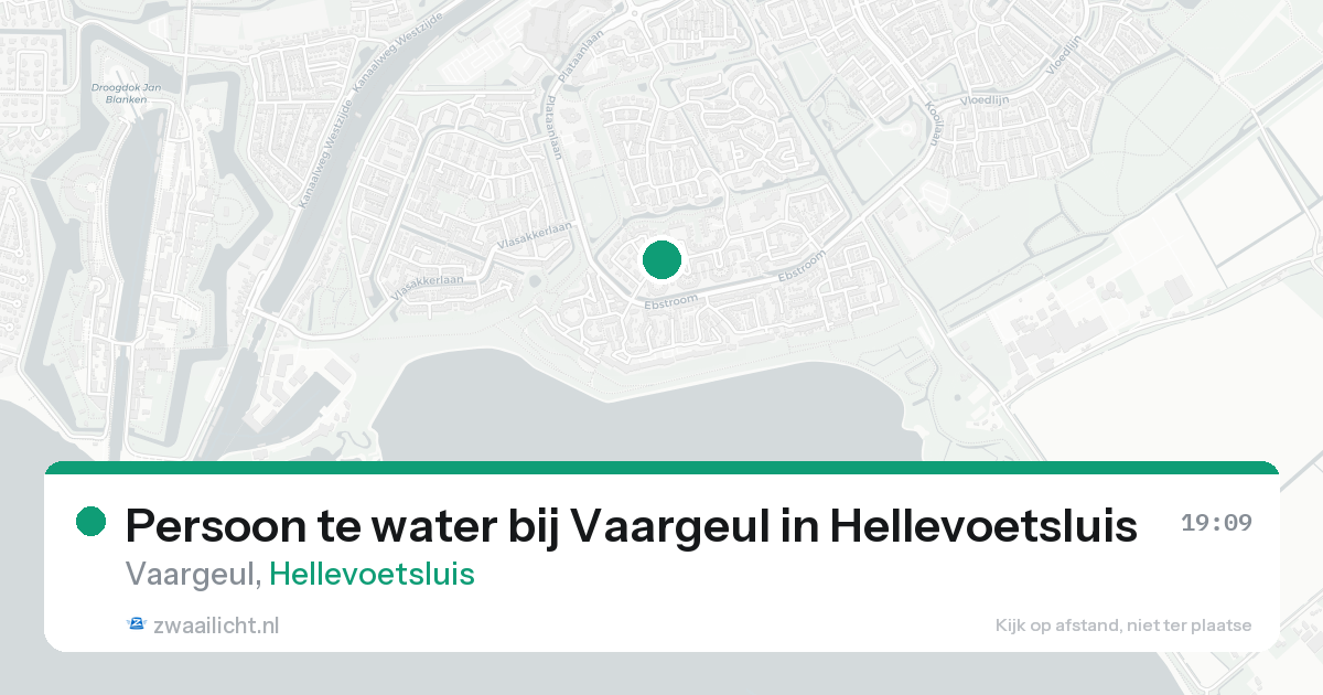 Persoon te water bij Vaargeul in Hellevoetsluis — 25 aug 2026