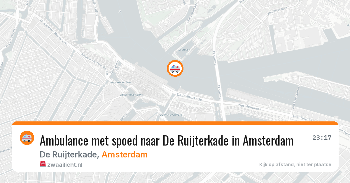Ambulance met spoed naar De Ruijterkade in Amsterdam — 7 mei 2026