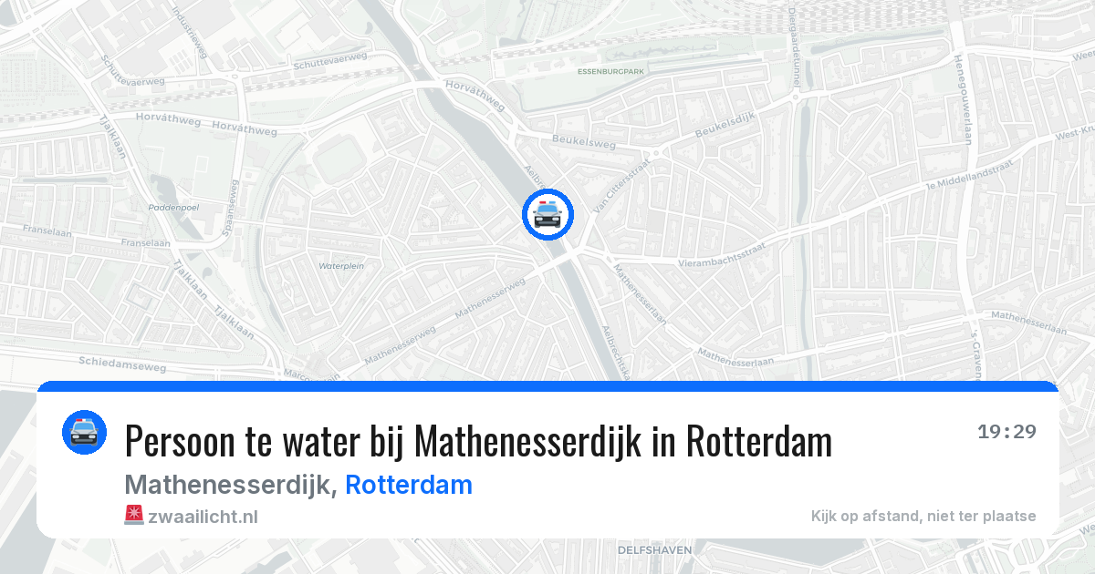 Persoon te water bij Mathenesserdijk in Rotterdam — 13 mei 2026