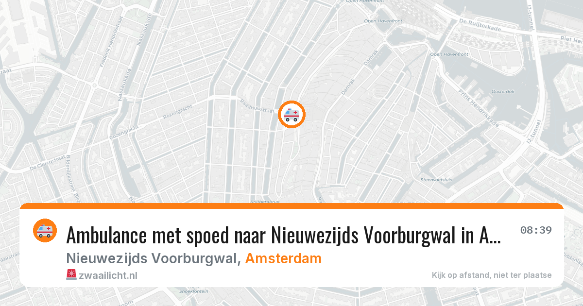Ambulance met spoed naar Nieuwezijds Voorburgwal in Amsterdam — 30 mrt 2026