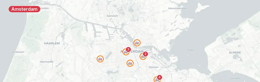 Kaart van Meerdere verkeersongevallen Amsterdam rond 13:40 uur