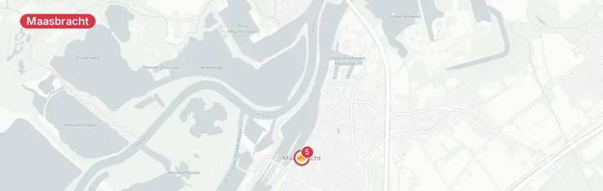 Kaart van Auto raakt van weg op A73 bij Maasbracht, één gewonde