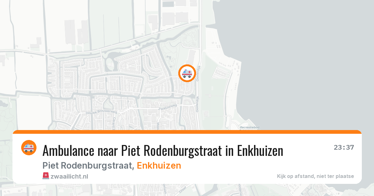 Ambulance naar Piet Rodenburgstraat in Enkhuizen — 12 mei 2026