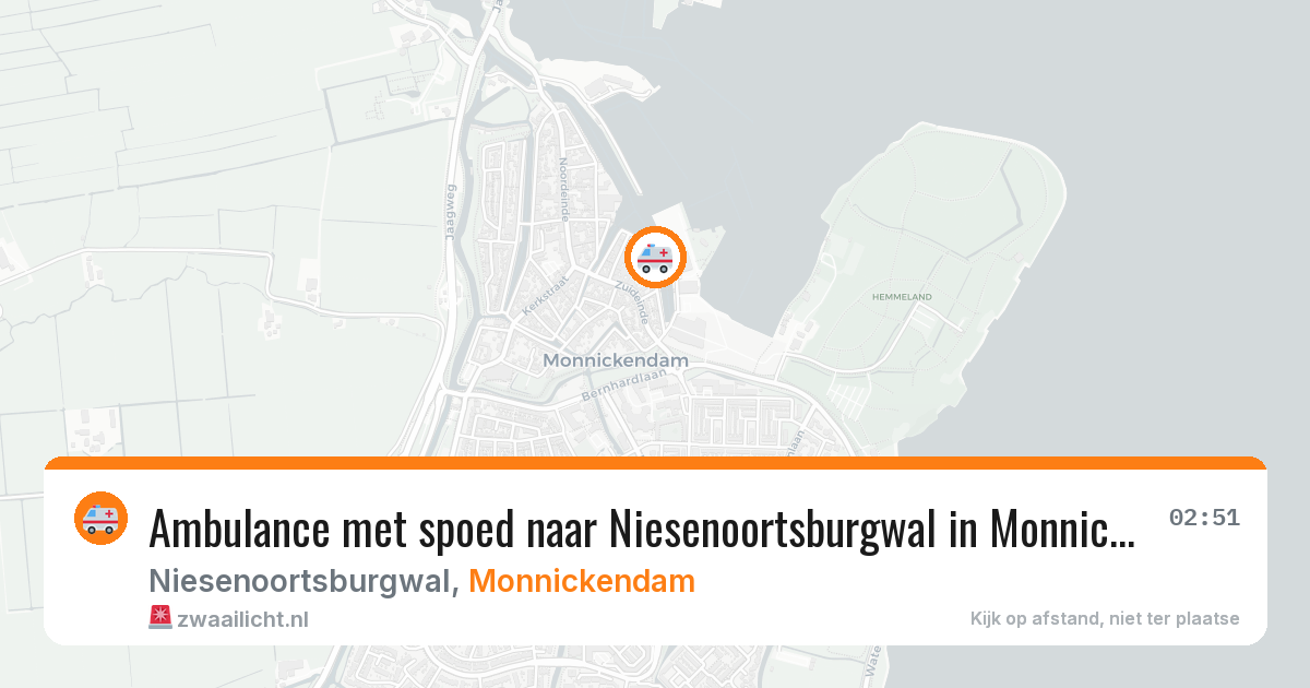 Ambulance met spoed naar Niesenoortsburgwal in Monnickendam — 1 mei 2026