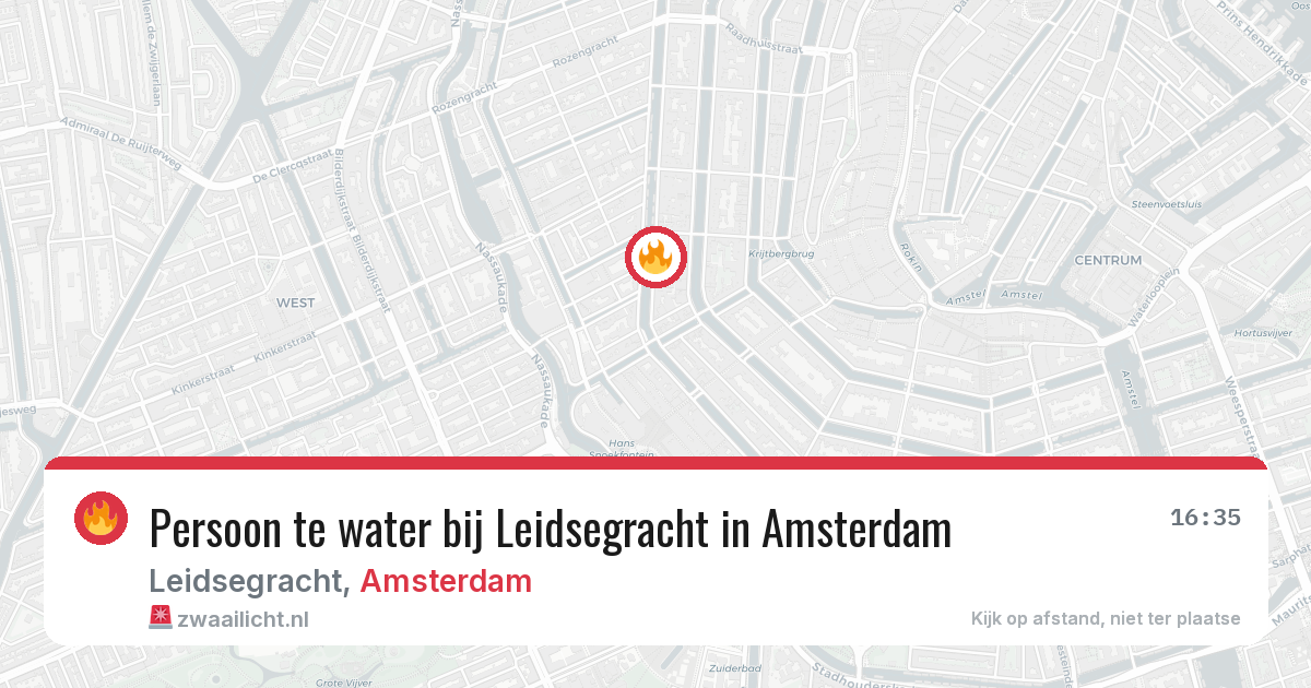 Persoon te water bij Leidsegracht in Amsterdam — 28 apr 2026