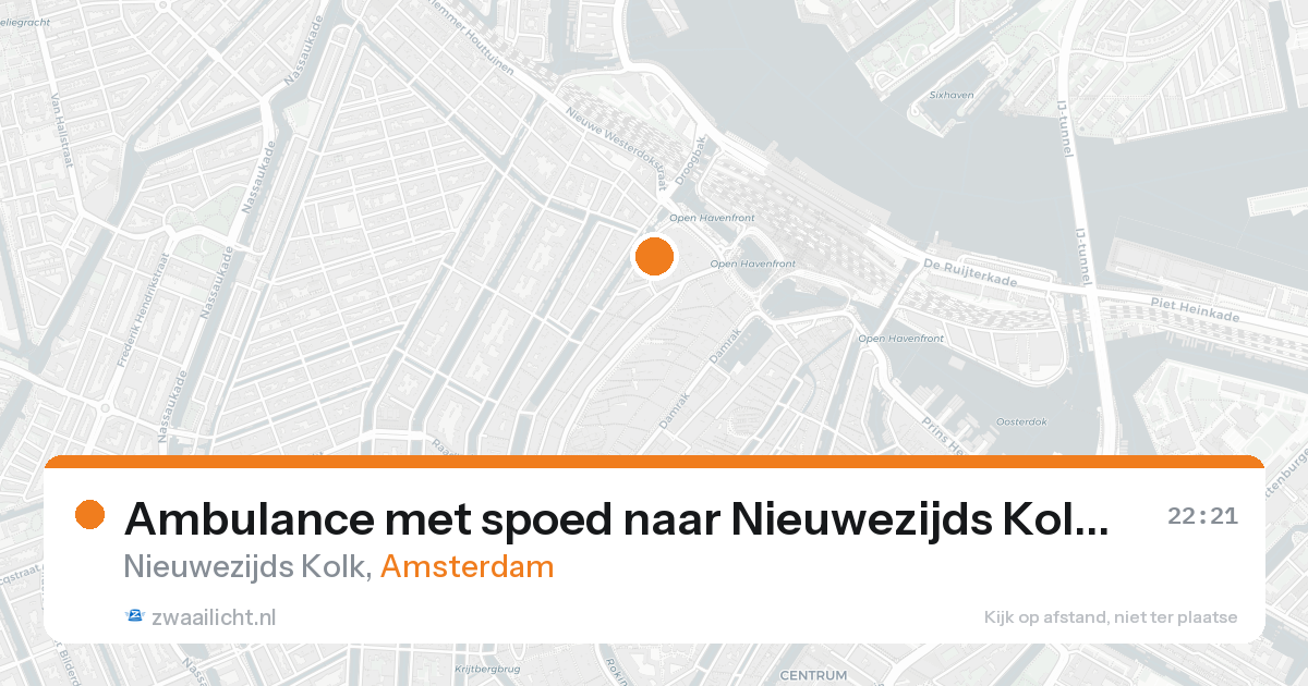 Ambulance met spoed naar Nieuwezijds Kolk in Amsterdam — 15 aug 2026