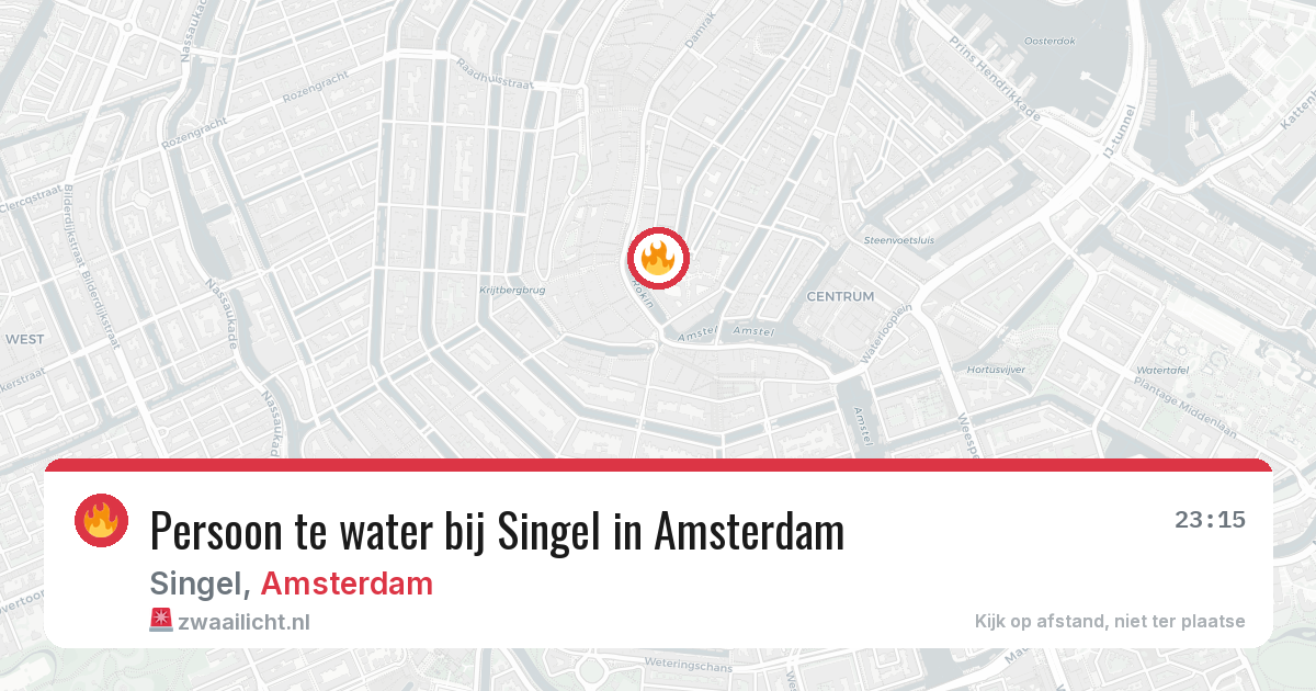 Persoon te water bij Singel in Amsterdam — 20 apr 2026