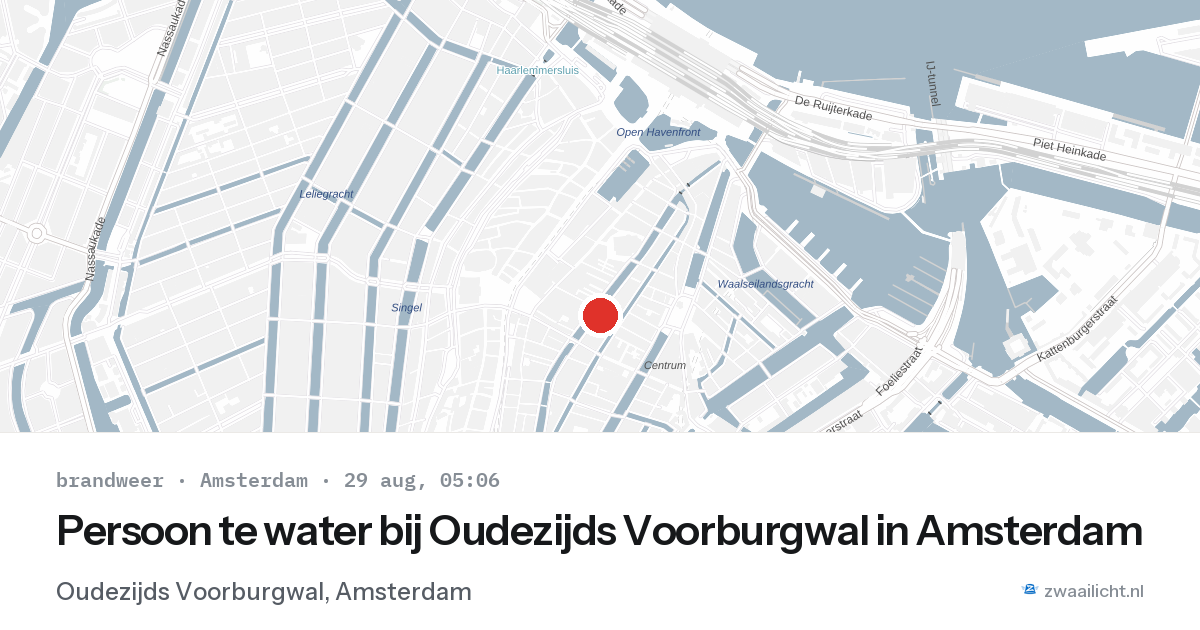 Persoon te water bij Oudezijds Voorburgwal in Amsterdam — 29 aug 2026