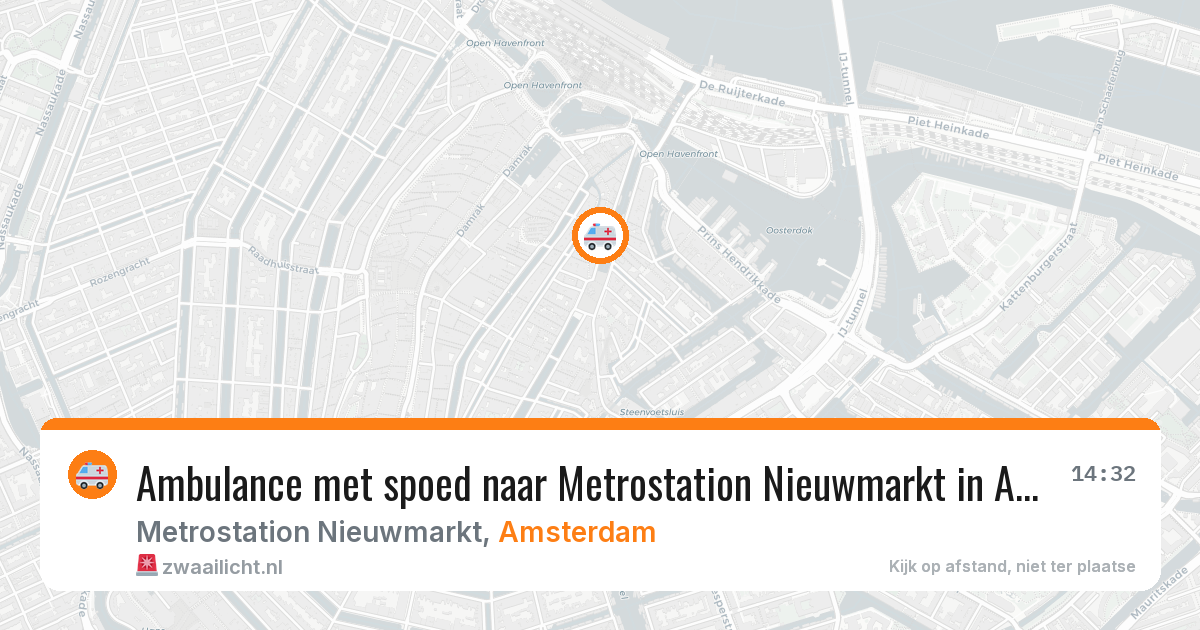 Ambulance met spoed naar Metrostation Nieuwmarkt in Amsterdam — 4 apr 2026