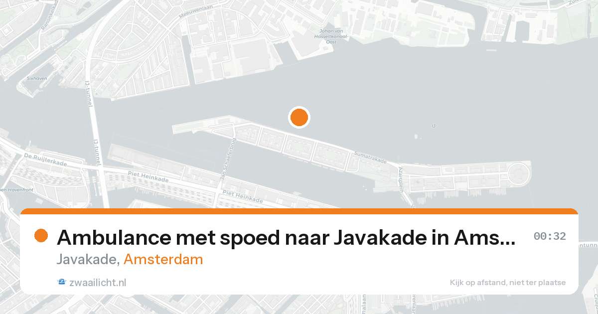 Ambulance met spoed naar Javakade in Amsterdam — 18 aug 2026