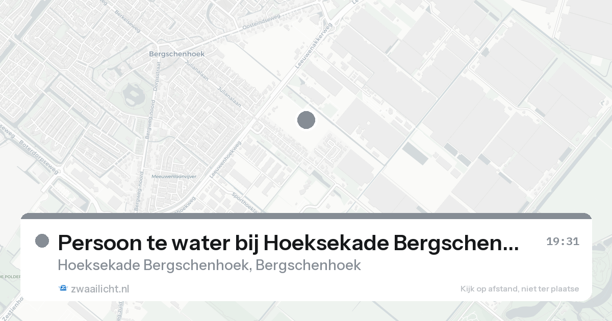 Persoon te water bij Hoeksekade Bergschenhoek in Bergschenhoek — 7 feb 2026