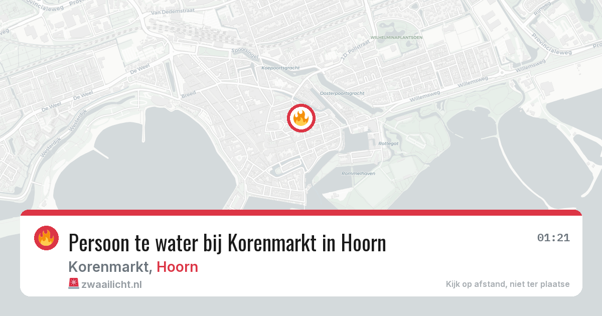 Persoon te water bij Korenmarkt in Hoorn — 15 mei 2026