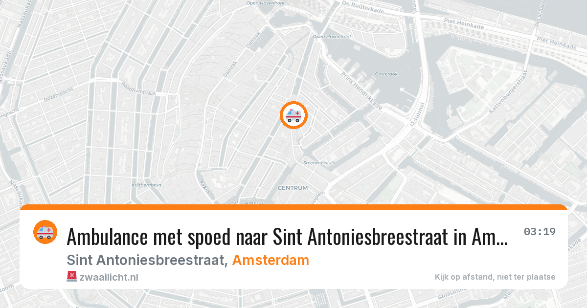 Ambulance met spoed naar Sint Antoniesbreestraat in Amsterdam — 12 mei 2026