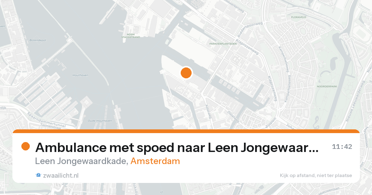 Ambulance met spoed naar Leen Jongewaardkade in Amsterdam — 24 aug 2026